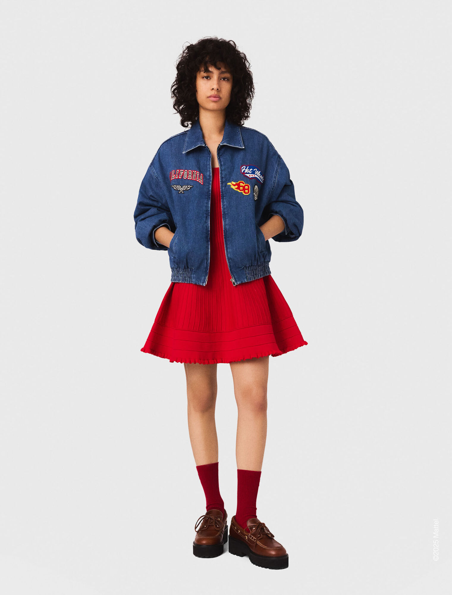 Chaqueta vaquera oversize bordada